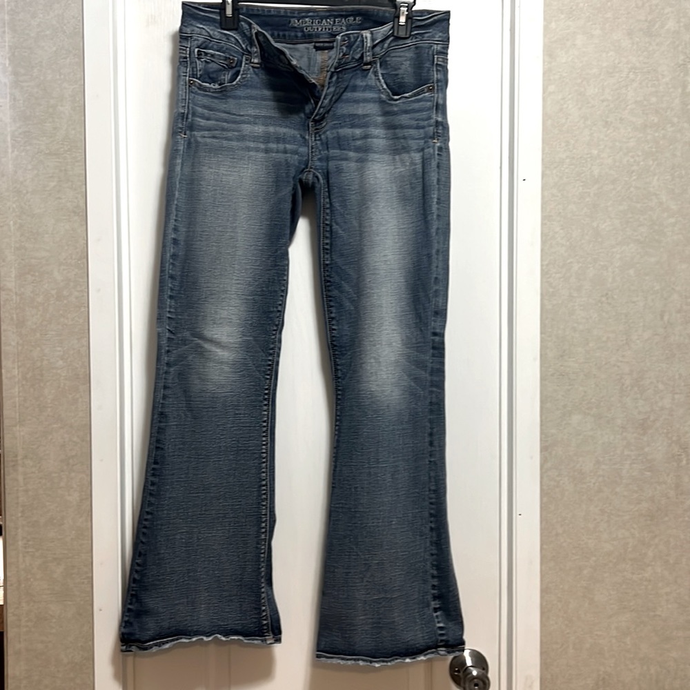 American eagle artist jeans
